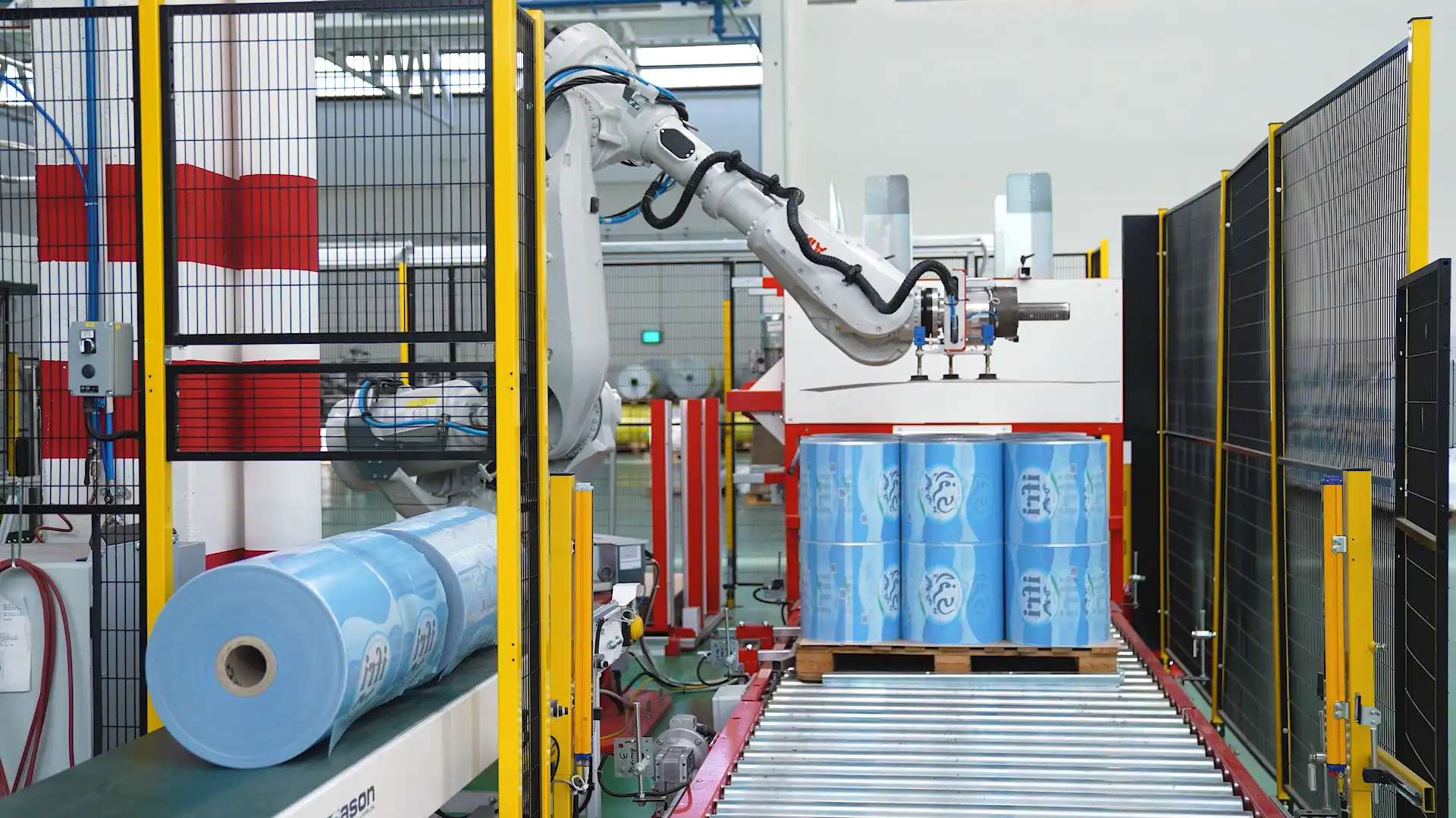 Unloading palletizing reels printing machines